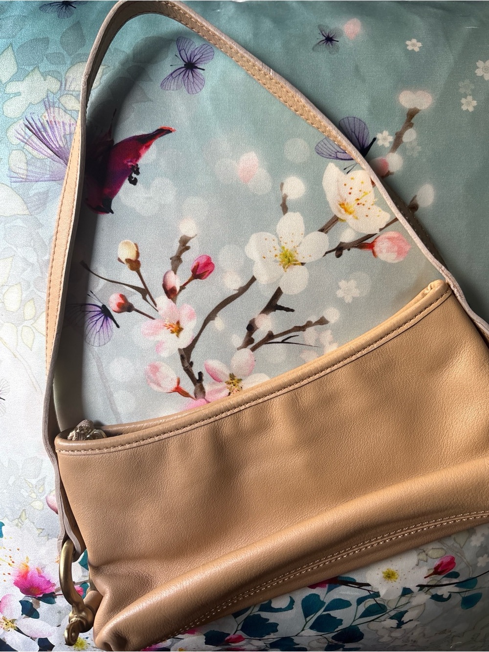Burberry Leather Shoulder Bag Baguette – Beige – Authentic